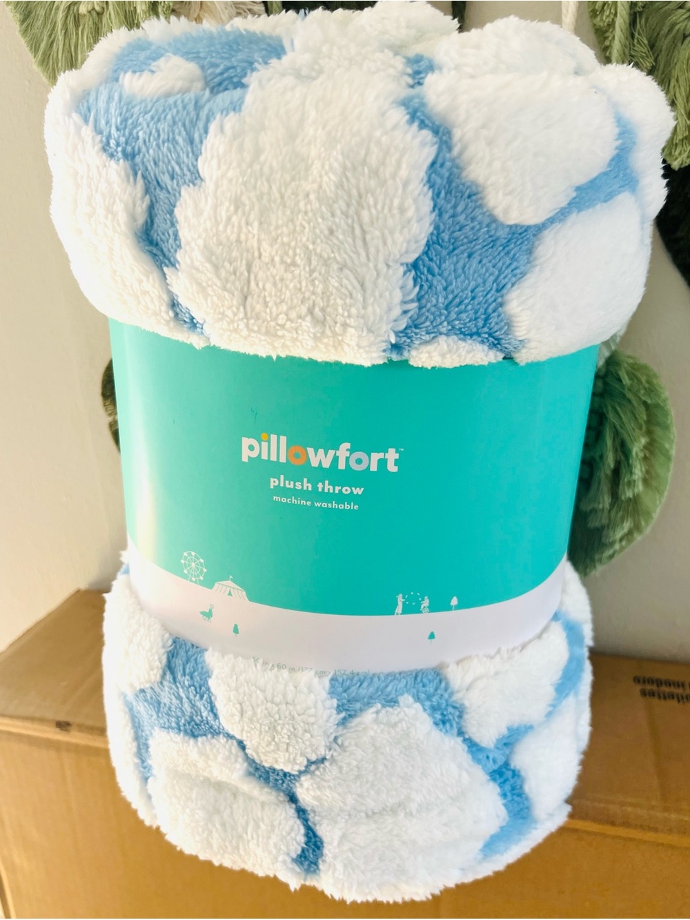 Pillowfort Blue and White Cloud Plush Throw Blanket - Picture 3 of 3